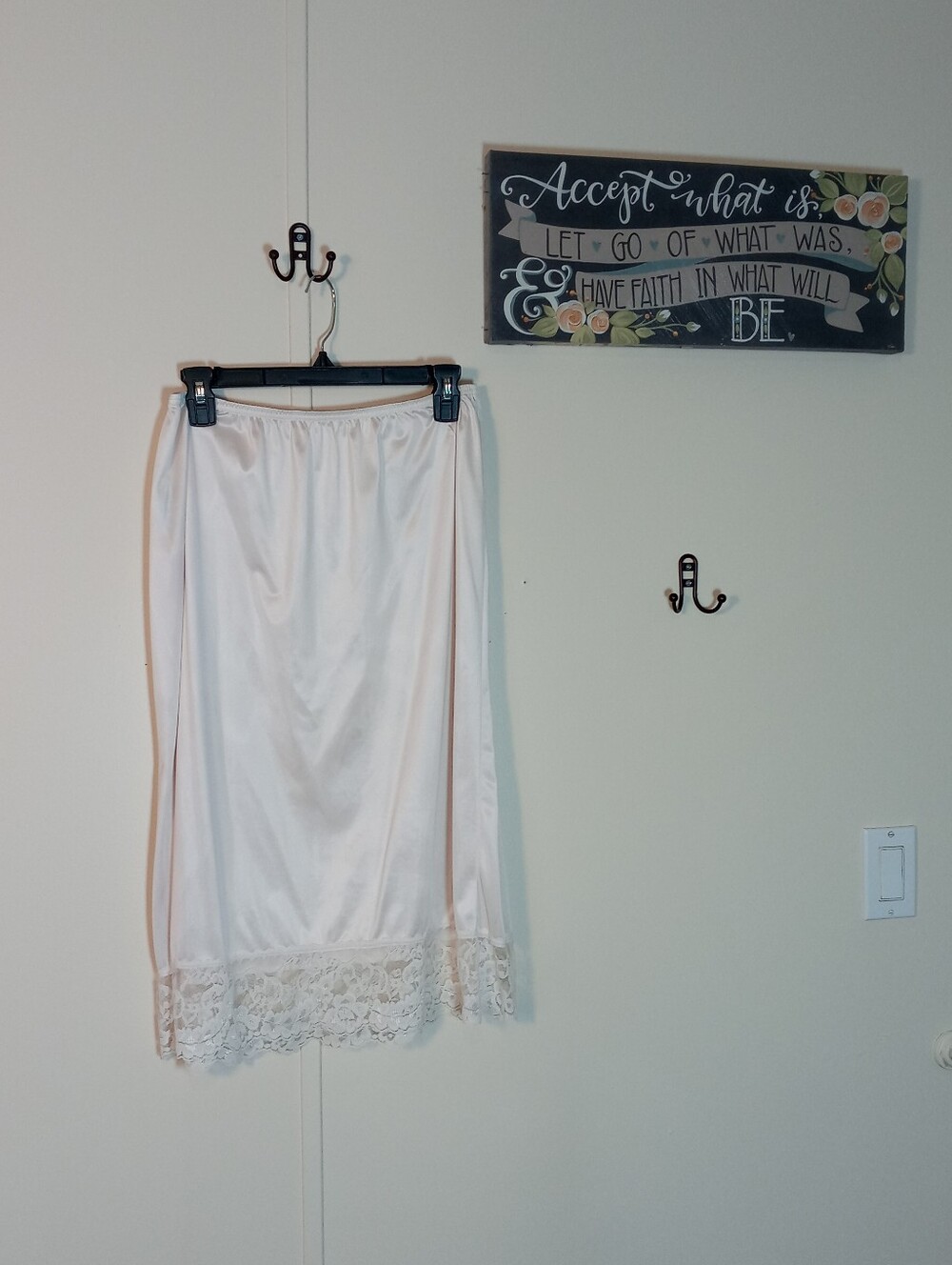 Vassarette XL Creamy White Gorgeous Half Slip